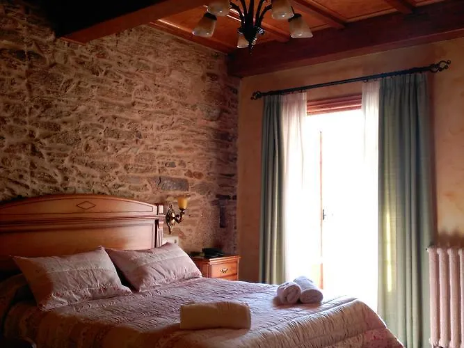 Hotel Pico Sacro Ii 2*