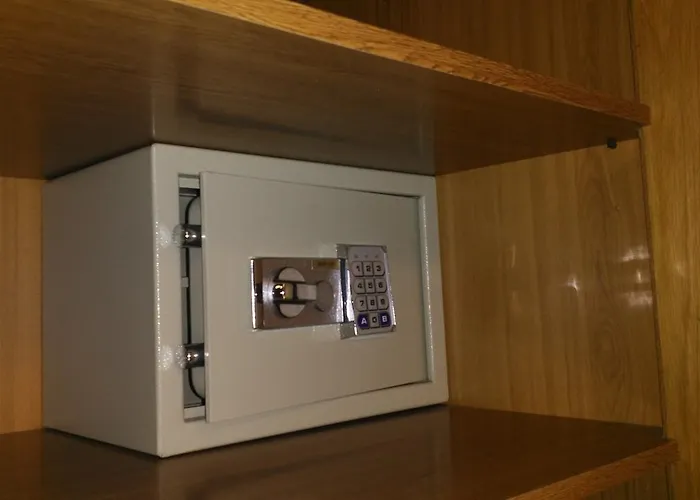 Hotel Pico Sacro Ii 2*